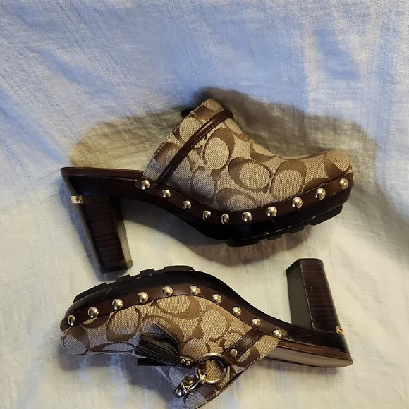 Coach Brown Mules with Signature Monogram and Chunky Heel - Picture 4 of 8
